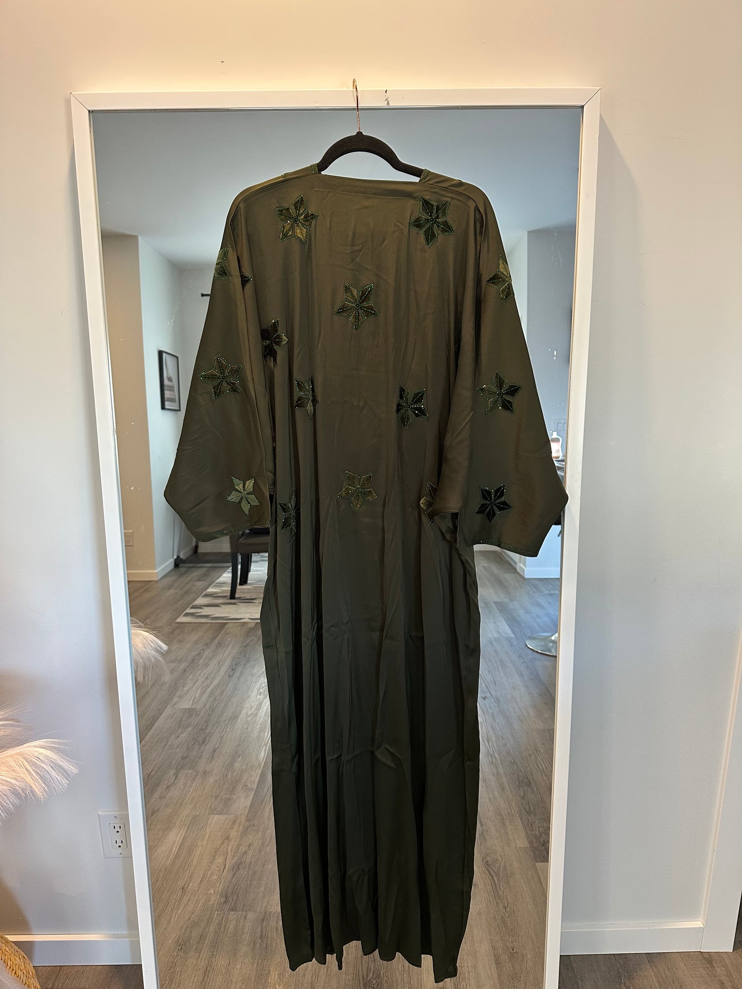 Abaya Mujidat- green