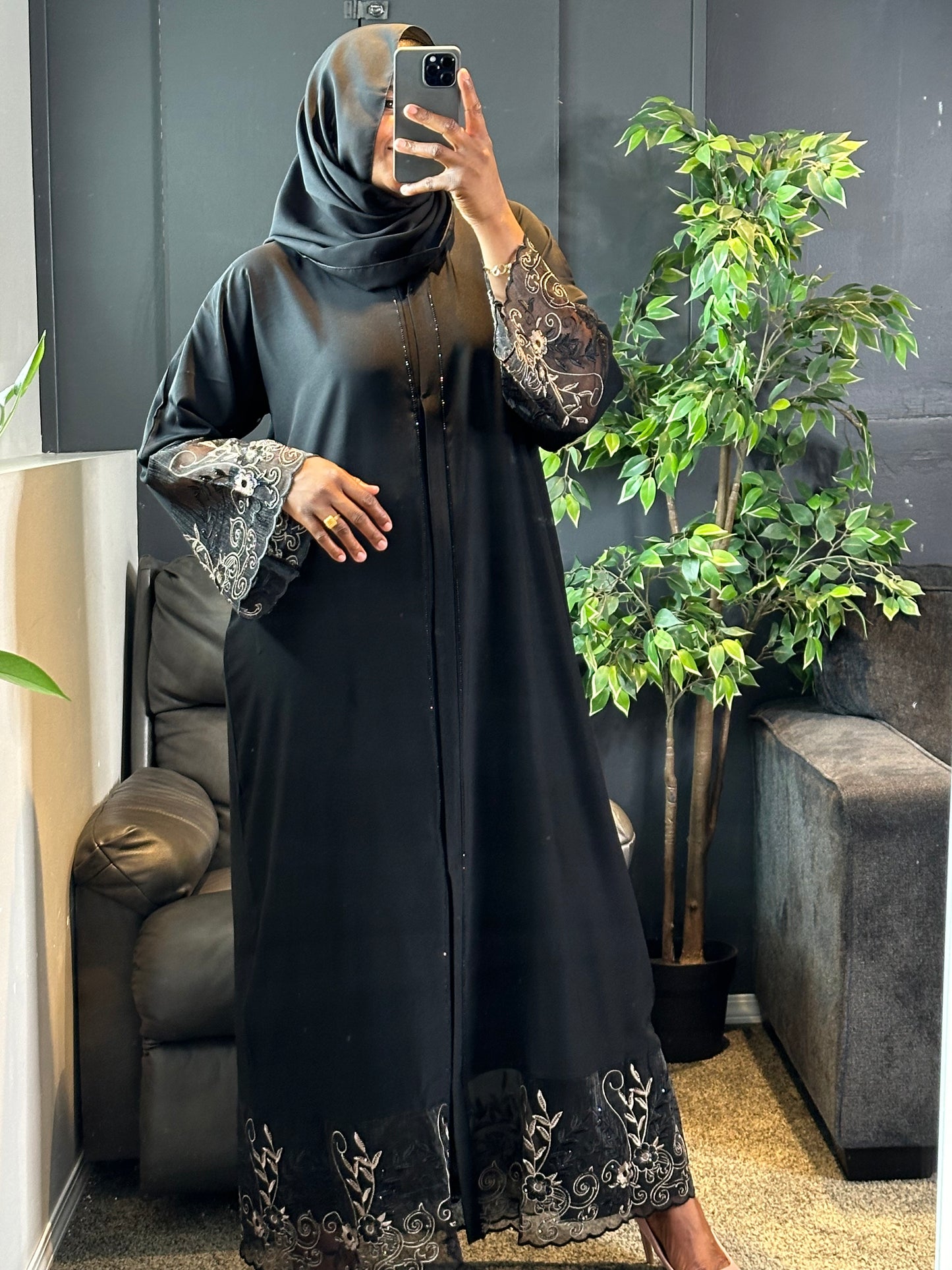 Abaya Hebah