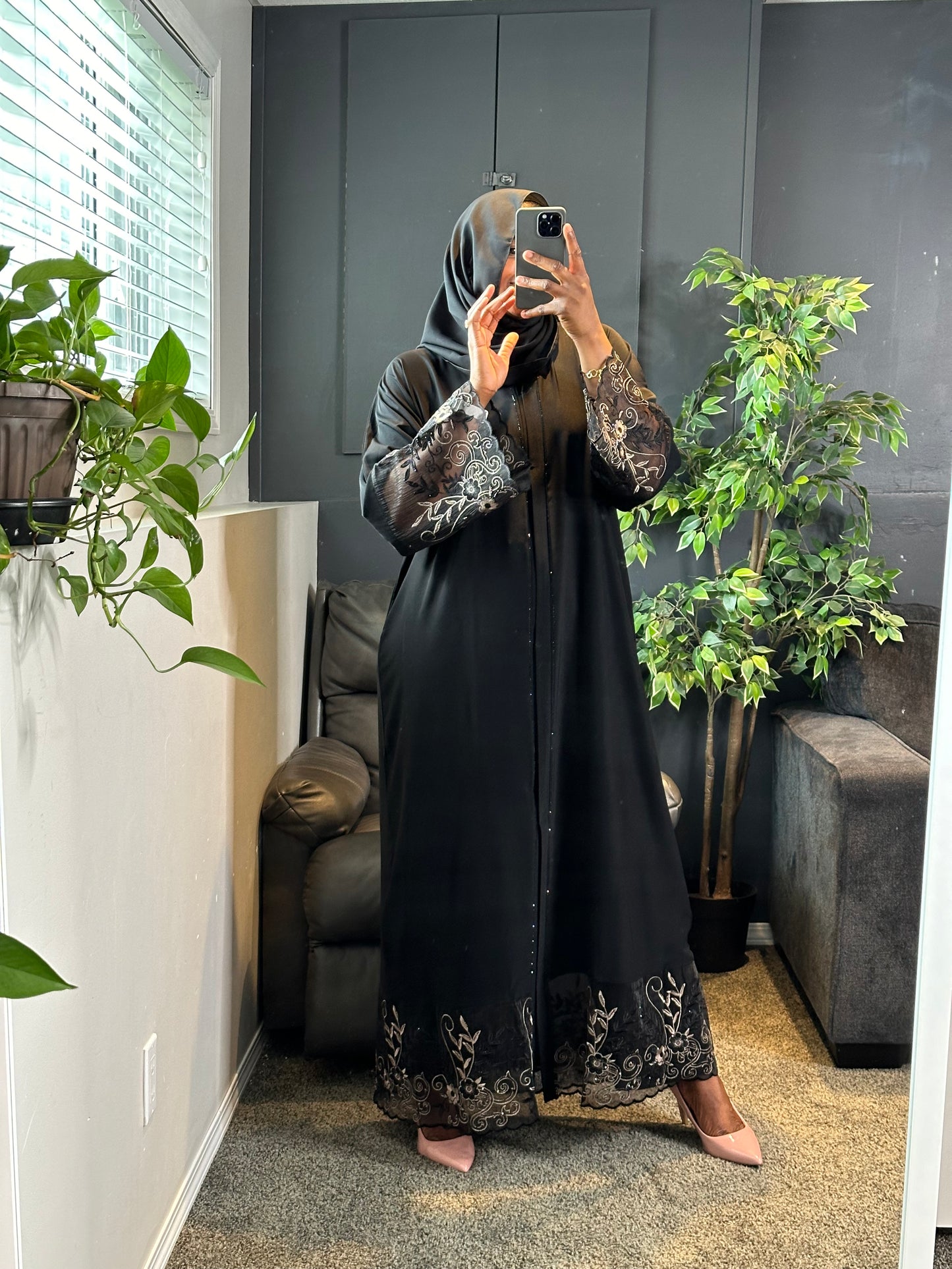 Abaya Hebah